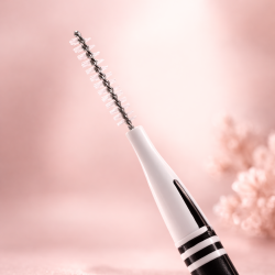 InLei® Professional Brush for Lash and Brow Applications